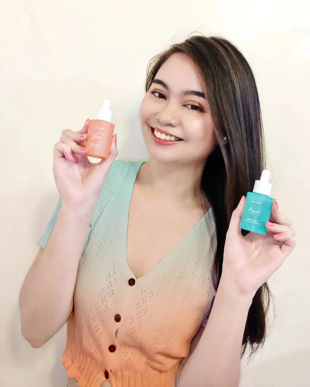No to stressors, yes to serums! ✨
If your skin:
✓ gets damaged and weak by external stressors
✓ is rough and dull recently
✓ needs more vitality and energy
✓ gets more sensitive by wearing a mask everyday
Get back to your youthful dewy and glowy skin with the Charis Glow+ Serum's features: brightening, cooling, soothing, and glowing. 🧡
If your skin:
✓ gets dry and sensitive by air conditioner
✓ needs balance between oil and moisture
✓ needs intense hydration
✓ needs more daily energy and barrier
Use Charis Aqua+ Serum every day to increase daily skin energy levels with its hydration, exfoliating, moisturizing, and soothing properties. 💙
Wanna know more? Visit https://hicharis.net/chrisiaquiban and you can save $1.60 from the retail price upon purchase. 🛒✨