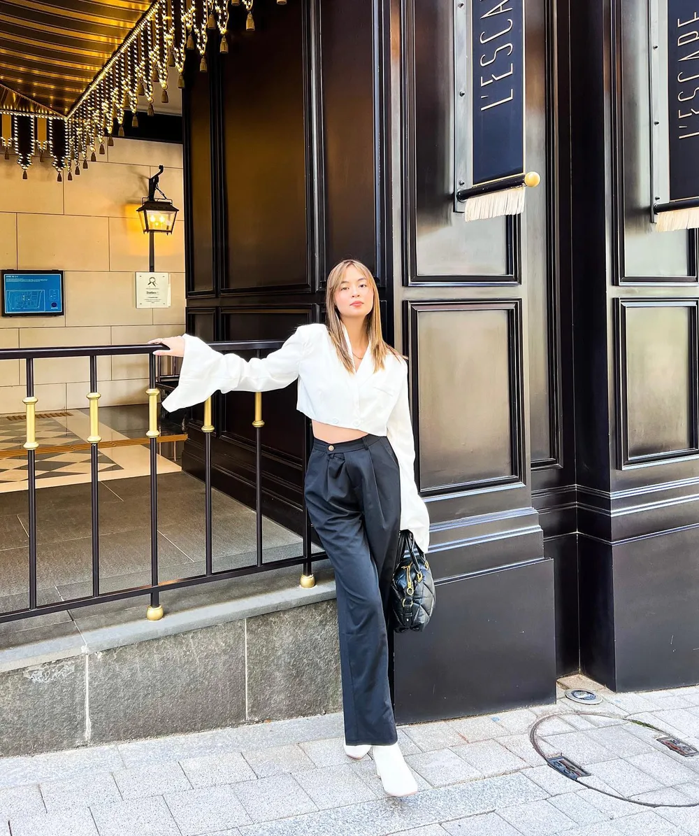 beautiful journey day one highlights 🇰🇷
these brands really caught my attention ✨ you guys know me naman na i love anything related to makeup hihi that’s why i’m so excited for @moonshot_korea on their new branding and products. 🫦 moving on... i was also amazed by @medicube_global_official for their fascinating devices that are perfect for face contouring (probably my fave out of all 😉), skin booster, and a lot more 🧖♀️
#BJBS2022 #CharisCeleb