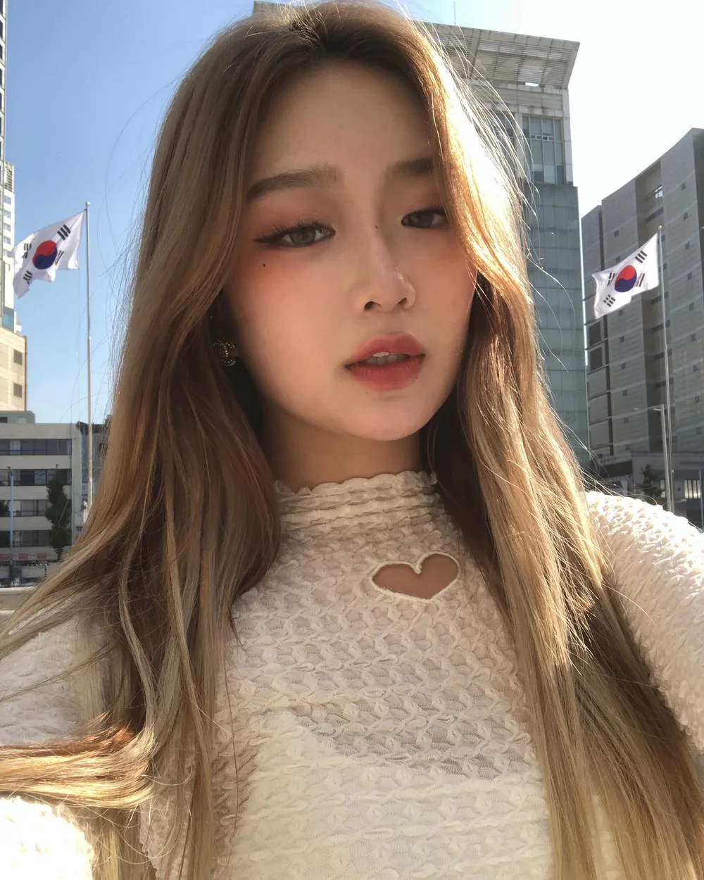 즐거운 서울뷰티위크🙌🏻
enjoyed my first Seoul beauty week with @hicharis_official ✨
#BJBS2022 #CharisCeleb #seoulbeautyweek