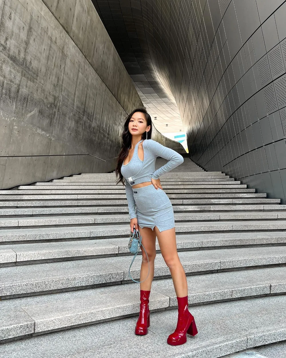Had a good time exploring the iconic Dong Daemun Plaza along with Seoul Beauty Week #BJBS2022 @hicharis_official